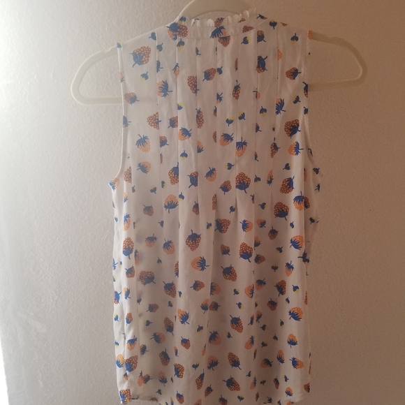 🍓Like New🍓 Fragola Ruffled Tank - Picture 6 of 10